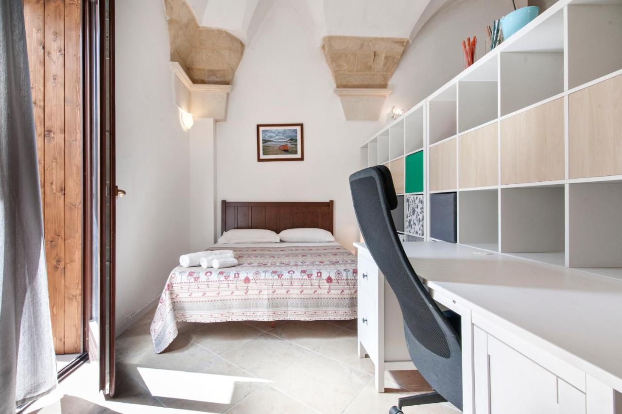Mesagnesi 6 - Loft Centro Storico Sit Apartment Lecce Exterior photo