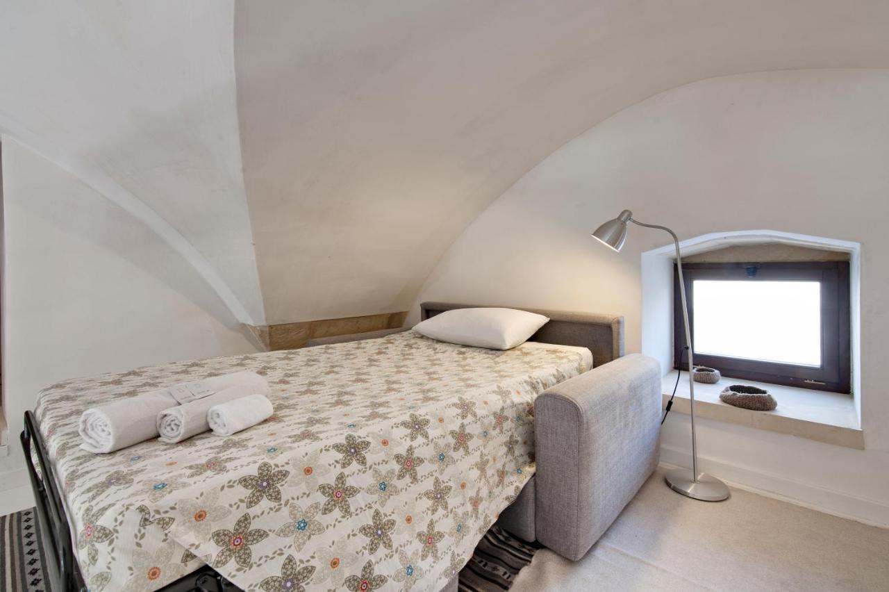 Mesagnesi 6 - Loft Centro Storico Sit Apartment Lecce Exterior photo
