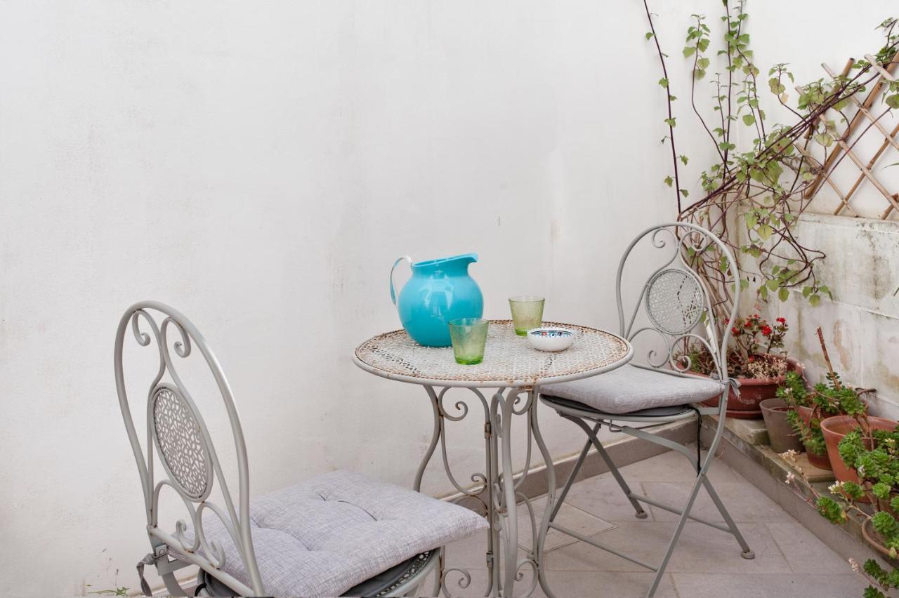 Mesagnesi 6 - Loft Centro Storico Sit Apartment Lecce Exterior photo